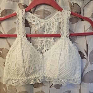 Maurices Womens Bralette Bra in White Cream Lace Size Small